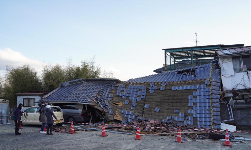Powerful Japan quake kills four