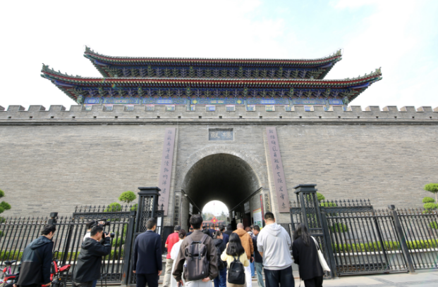 馆藏千年文脉 尽览乾州风华 2026境外媒体集中采访活动走进乾县人文历史博物馆