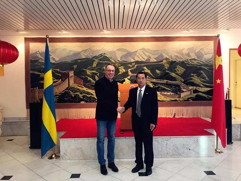 中国驻瑞典大使桂从友与瑞典博伦厄市负责人谈地方合作
