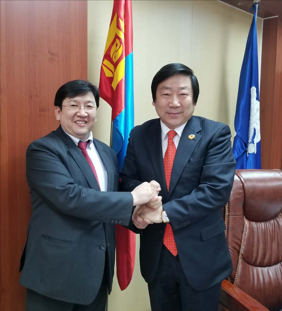 全国政协委员潘庆林应邀会晤蒙古乌兰巴托市长