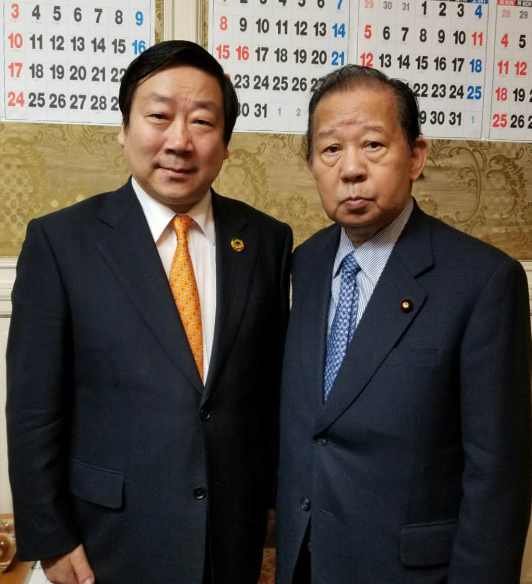 全国政协委员潘庆林应邀拜会日本自民党干事长二阶俊博