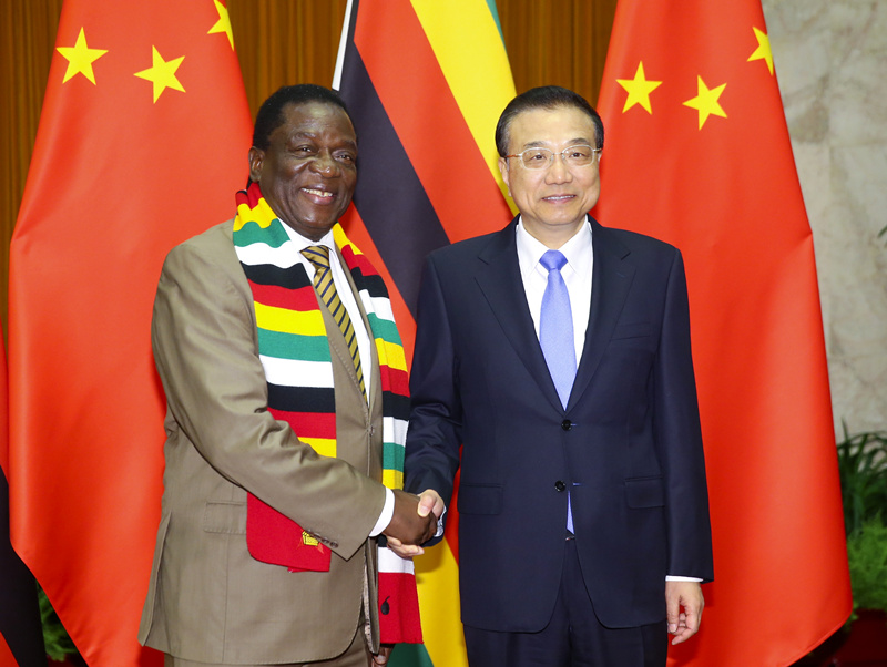 李克强会见津巴布韦总统姆南加古瓦
