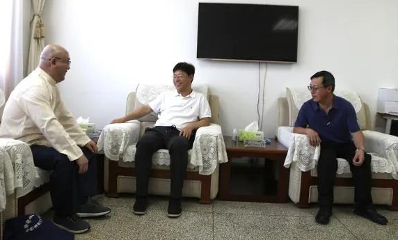 王志峰部长会见国际华文媒体联盟代表团